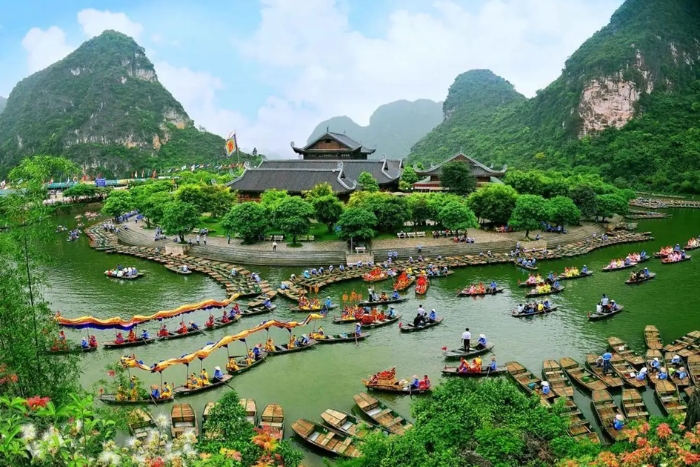 Explore the Trang An Scenic Landscape Complex, a UNESCO World Heritage Site